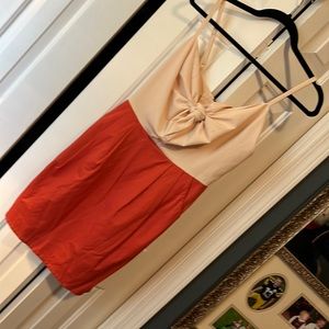 Size 6. No pets no smoking.